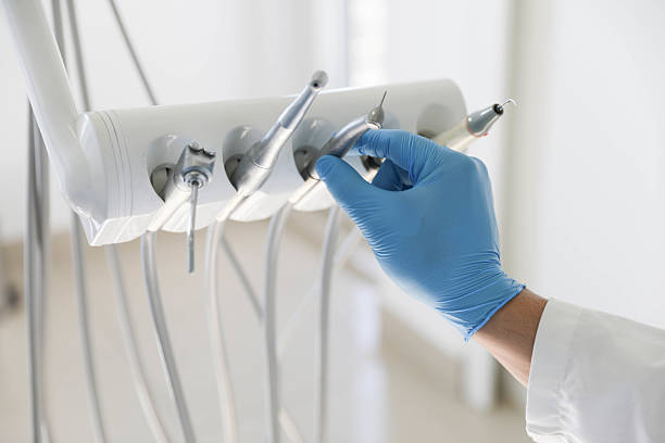 Professional Tooth Extraction technician working in Bon Air, VA